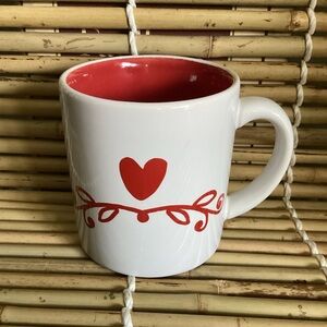 ❤️ CRATE&BARREL child’s mug NWT love heart